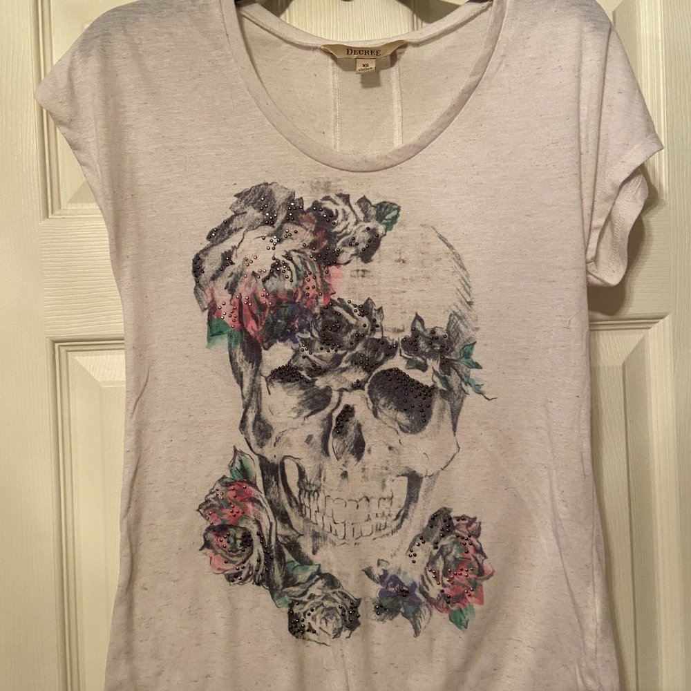 Decree XS Girls Graphic White Skull T-Shirt